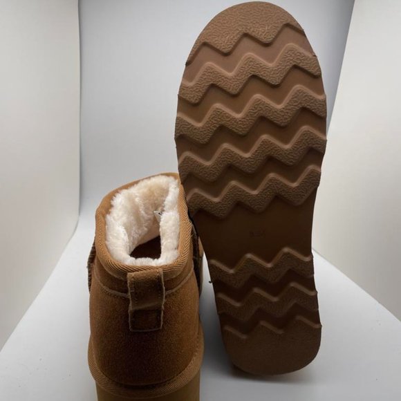 CUSHIONAIRE Women's COZY Genuine Suede pull on platform boot CHESTNUT 8.5 - Picture 5 of 6